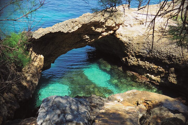 Mallorca: Kayaking, Sea Cave, Cliff Jumping & Snorkel Tour