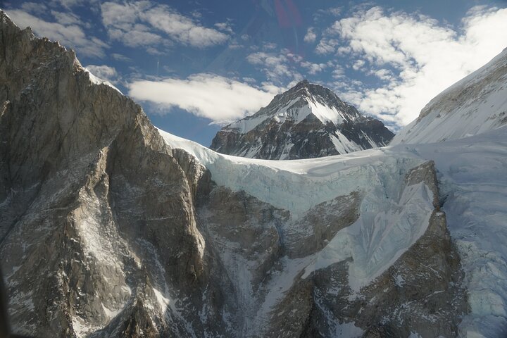 Landing Everest Base Camp Kalapathar by Helicopter with Breakfast