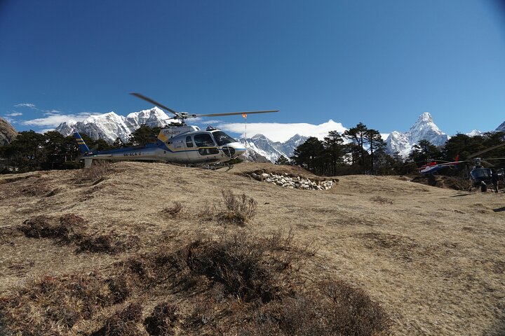 Landing Everest Base Camp Kalapathar by Helicopter with Breakfast
