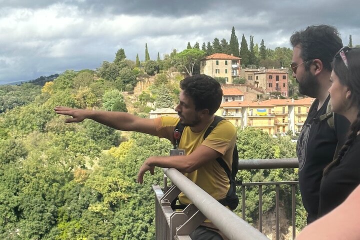 Pitigliano in the footstep of the Etruscan: Hike and wine tasting