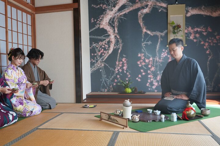 Supreme Sencha: Tea Ceremony & Making Experience in Hakone