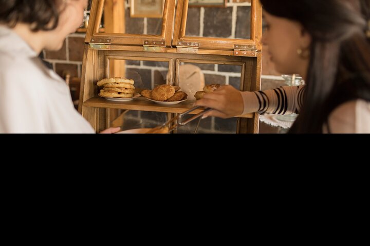 Private Traditional Coffee And Dessert Making Activity