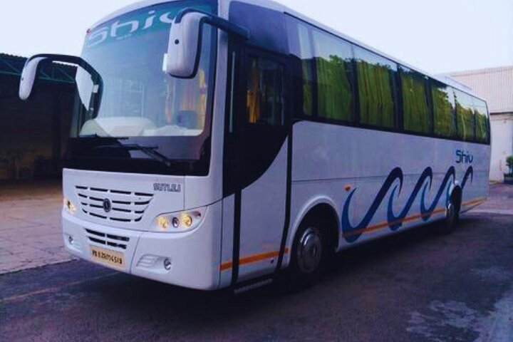 Tourist Bus Tickets: Kathmandu to Chitwan or Chitwan to KTM