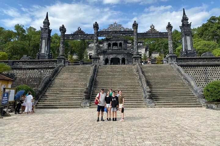 Hue city Deluxe Group Tour (Daily Tour-12 pax max)