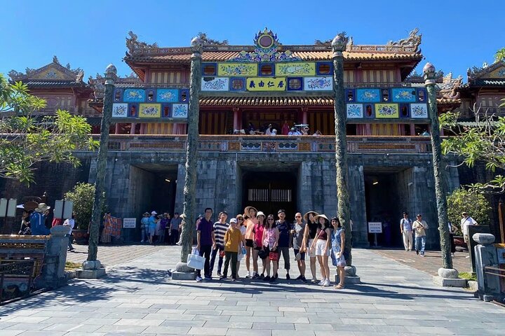 Hue city Deluxe Group Tour (Daily Tour-12 pax max)