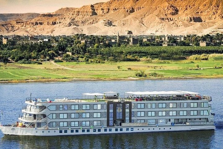 Aswan to Luxor 4-Day Private Nile Cruise Experience