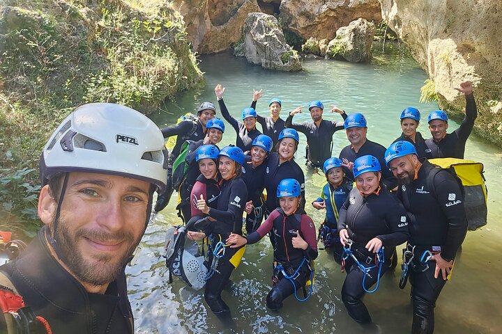 Canyoning experience in Barranco del Gorgo de la Escalera
