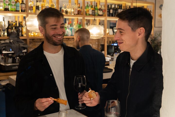 Gourmet Tapas and Wine Tour in Palma de Mallorca