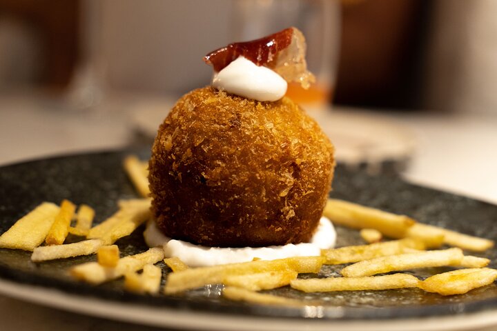 Gourmet Tapas and Wine Tour in Palma de Mallorca