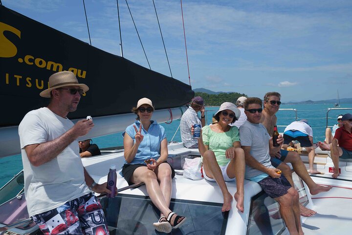 Whitsunday Islands Sail, SUP & Snorkel Tour-Small group