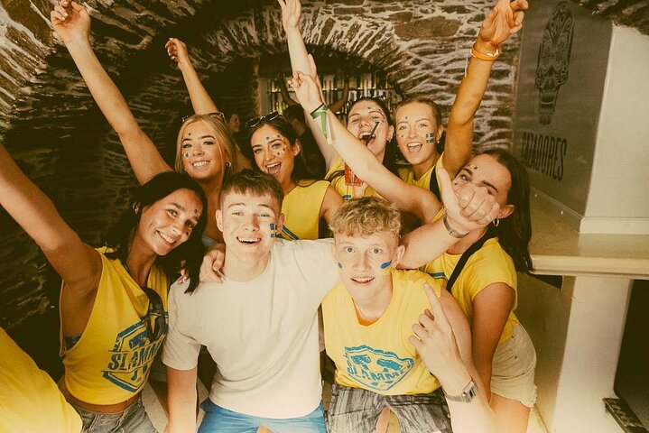 Bar Crawl Ios Ticket in Cyclades