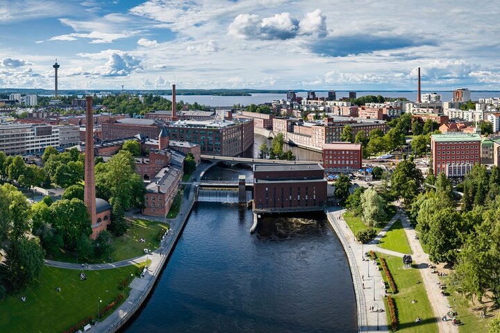 Private Cultural Tampere Walking Tour for Couples