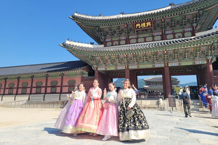 Full-day Customizable Private Seoul Highlight Tour