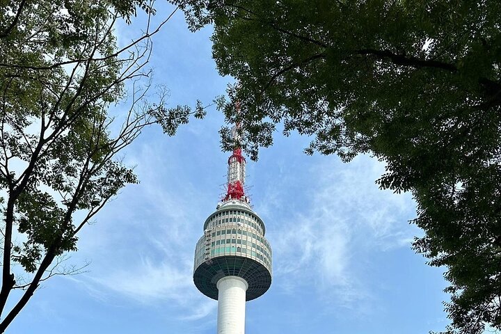 Full-day Customizable Private Seoul Highlight Tour