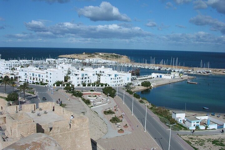 Private and Guided Tour to Kairouan and El Jem and Monastir