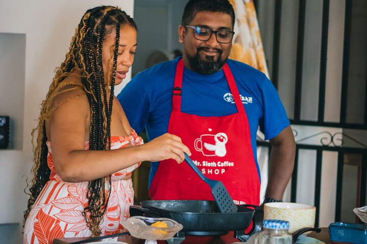 San Jose: Bites and Sights Walking Food Tour including Markets