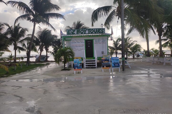 Bus transfer from Flores, Guatemala to Belize City