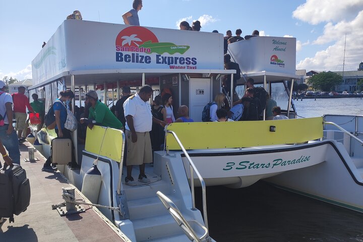 Bus transfer from Flores, Guatemala to Belize City