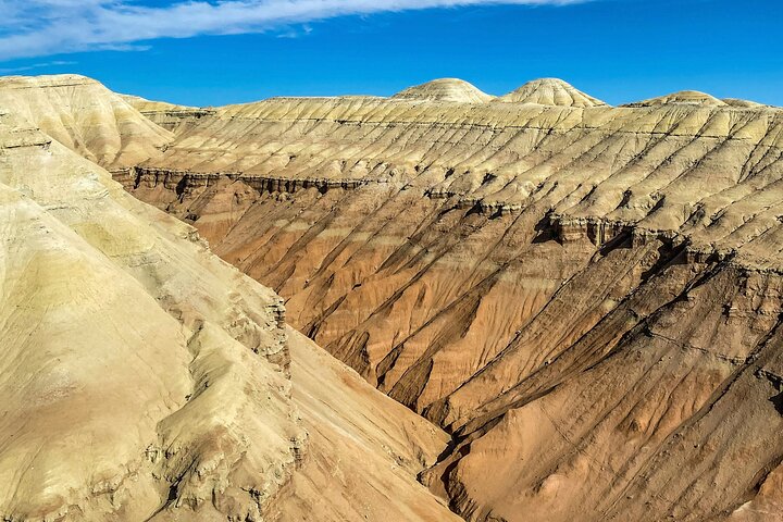 1-2 Days Singing dunes & Aktau mountains grouptour to Altyn Emel