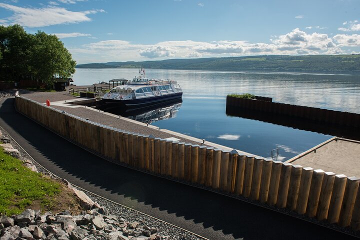 Loch Ness 50-minute Cruise with Urquhart Castle Views