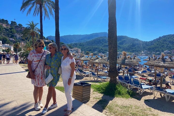 Mallorca Full-Day Tour Valldemossa Deià and Sóller Experience