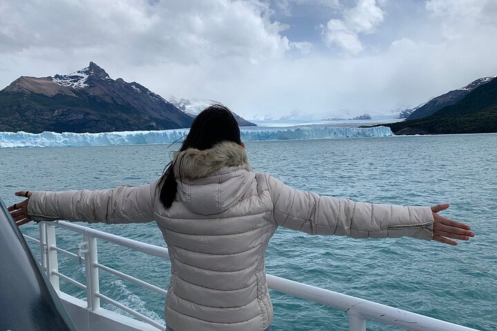 Full Day on Board Maria Turquesa Cruise and Perito Moreno Glacier