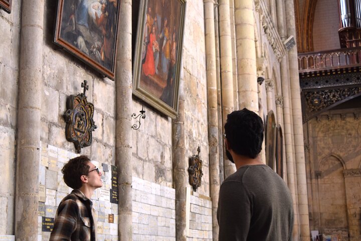 Poitiers: Historic City Center Private Tour