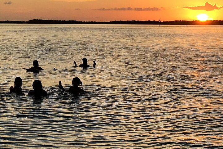 Cruisin Tikis Key Largo - Sunset Tiki Cruise