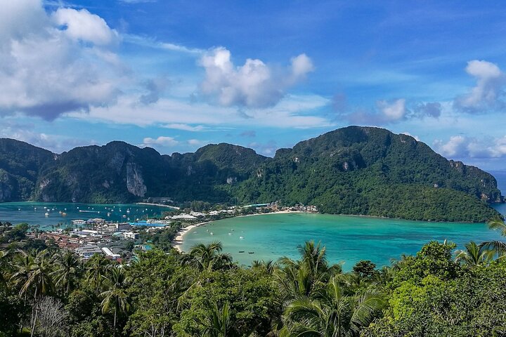 Phi Phi Khai Islands Excursion with Seaview & Lunch by speedboat