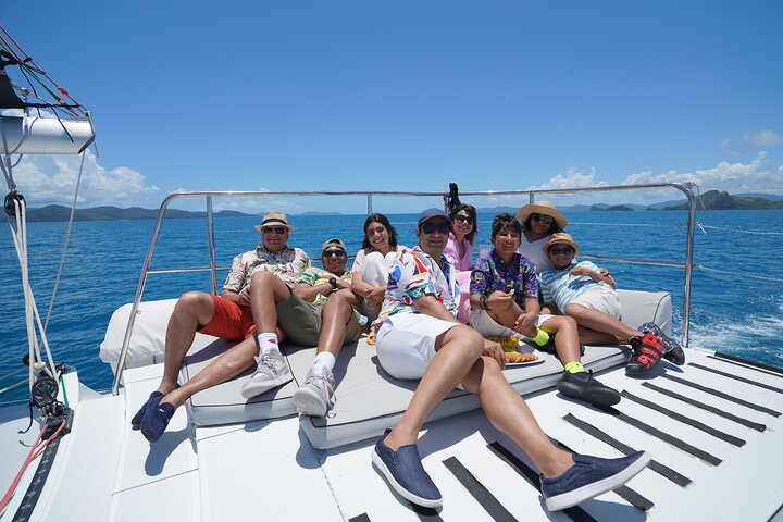 Whitsunday Islands Sail, SUP & Snorkel Tour-Small group