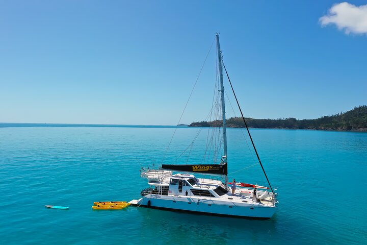 Whitsunday Islands Sail, SUP & Snorkel Tour-Small group