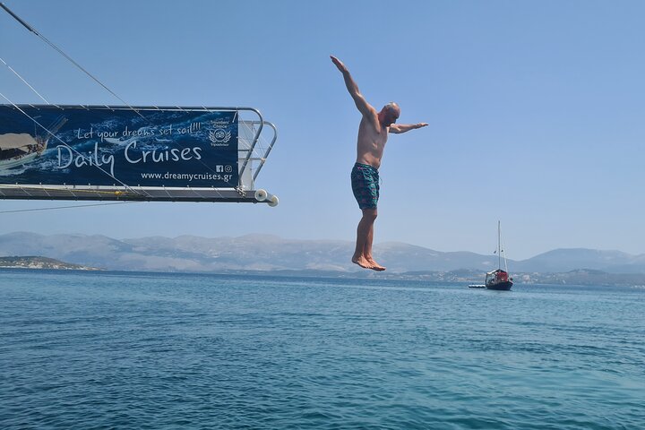 "Dreamy cruise"Daily Cruise from Argostoli harbour with a traditional Greek boat
