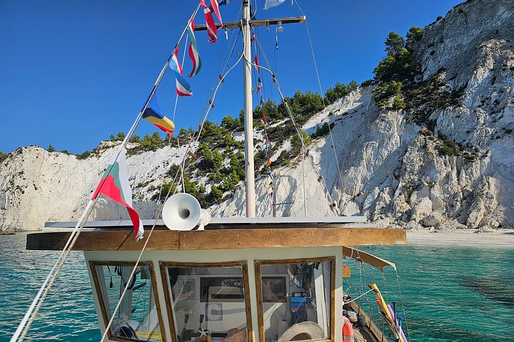 "Dreamy cruise"Daily Cruise from Argostoli harbour with a traditional Greek boat