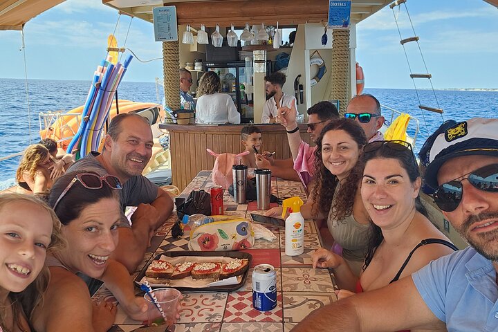 "Dreamy cruise"Daily Cruise from Argostoli harbour with a traditional Greek boat