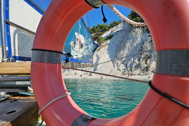 "Dreamy cruise"Daily Cruise from Argostoli harbour with a traditional Greek boat