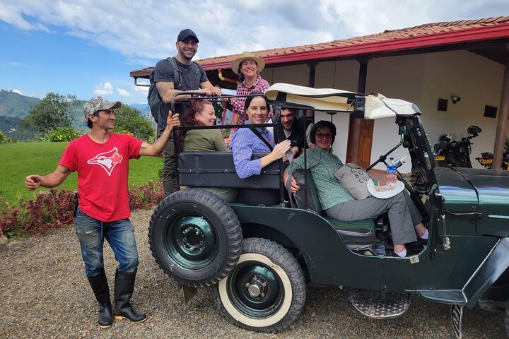 Coffee Tour and Jeep Tour at Finca Mariposa in Jardin
