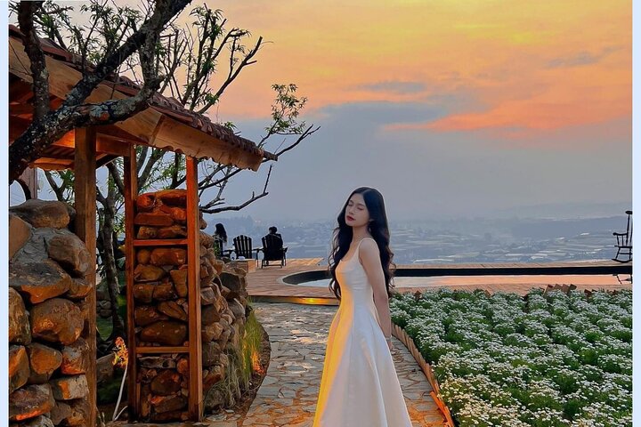 Cloud Hunting and The Glow of Dawn in Da Lat 4:00 - 10:00 AM