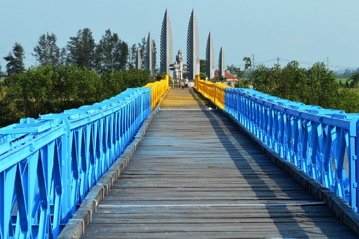 Hue Transfer to/from Dong Hoi & Phong Nha via DMZ Option