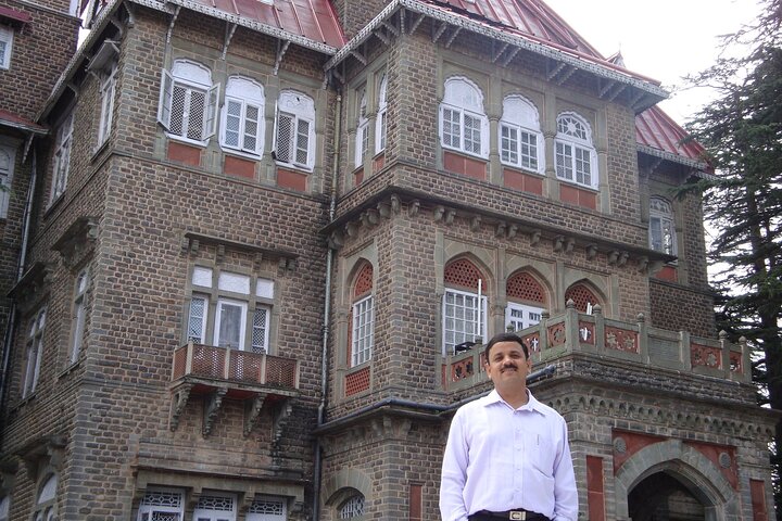 Experience the Best of Shimla with a local - Private 8 Hrs Tour in AC Car