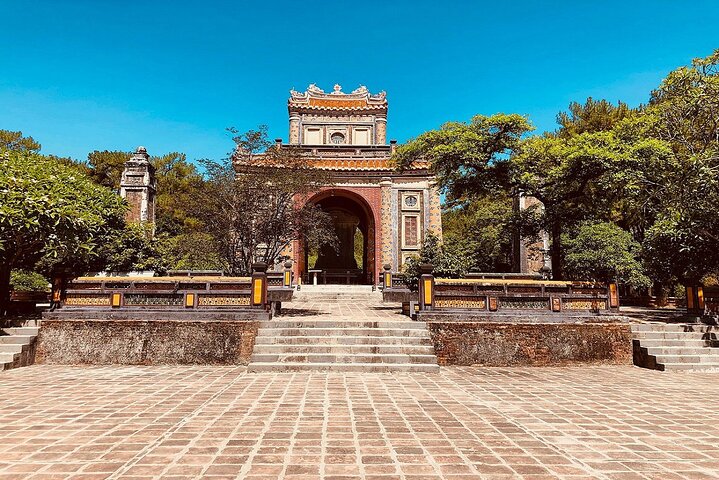 Hue Half Day Tour With Optional Dragon Boat on Perfume River