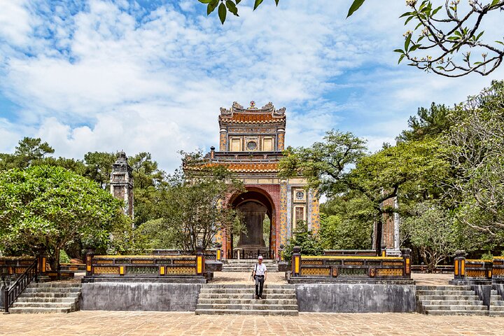 Hue Half Day Tour With Optional Dragon Boat on Perfume River