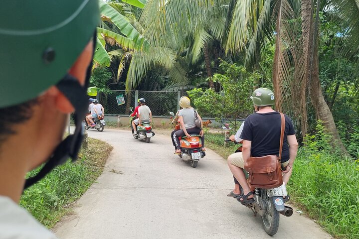Ben Tre: Scooter, Culture, Sailboat and Mekong Food (Half Day)