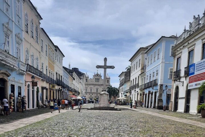 Private Full-Day African Oriented Salvador Upper & Lower City