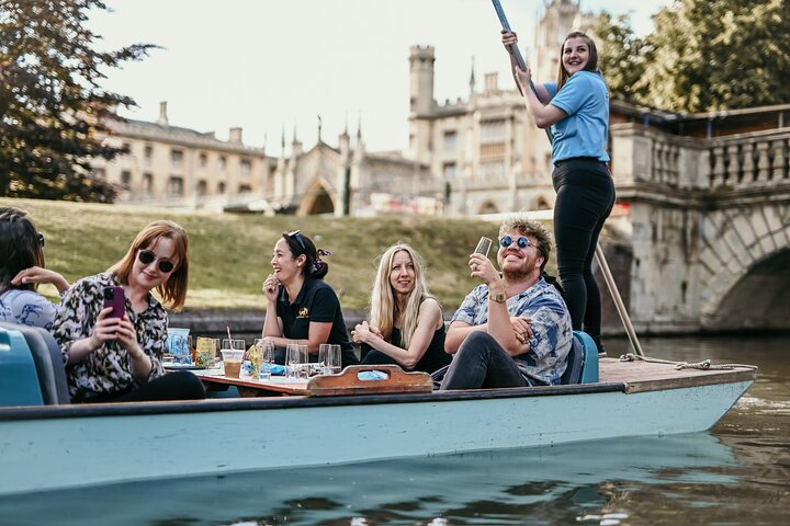 Cambridge - Shared Punting Tour