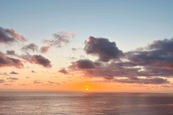 WANDER BYRON Guided Sunrise Tours to Cape Byron Lighthouse