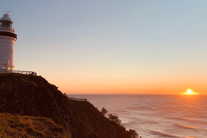 WANDER BYRON Guided Sunrise Tours to Cape Byron Lighthouse