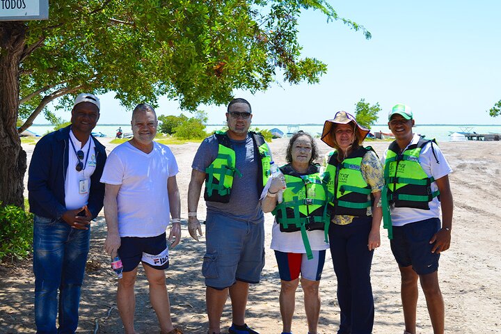 Private Full Day Tour to Laguna de Oviedo