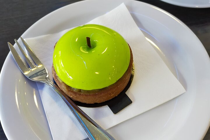 All Inclusive Food Tour of Annecy Old Town with Local Guide