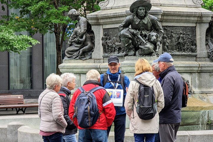 Old Montreal Walking Tour | Small Group (Max 10) | by MTL Detours