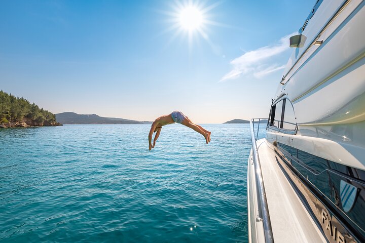 Boat discovery: private one-day Korčula adventure